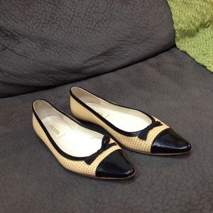 Women dress shoes